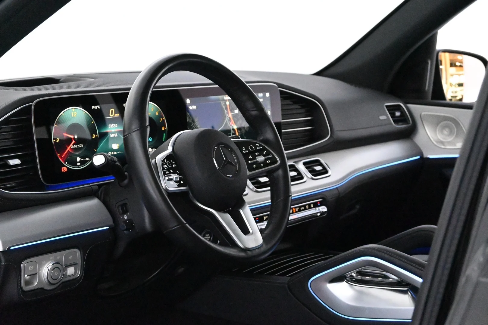 Car Image - 7BbZ5qxAmrqRFzN62Ea7DF