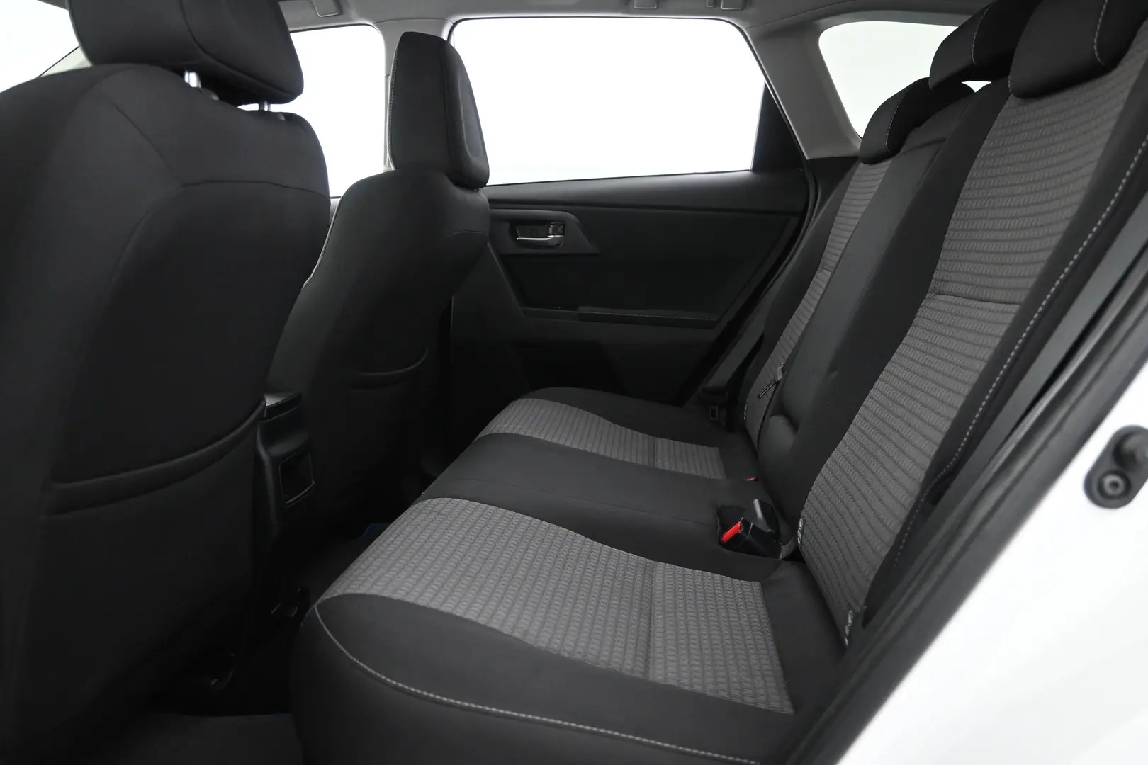 Car Image - 6LRH8kBw8y2PjkjJOlS2Ra