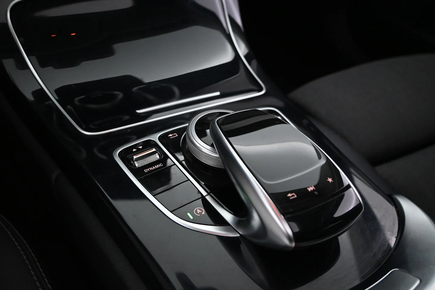 Car Image - 4wfb0NBcw5hYiir0A8eMgV