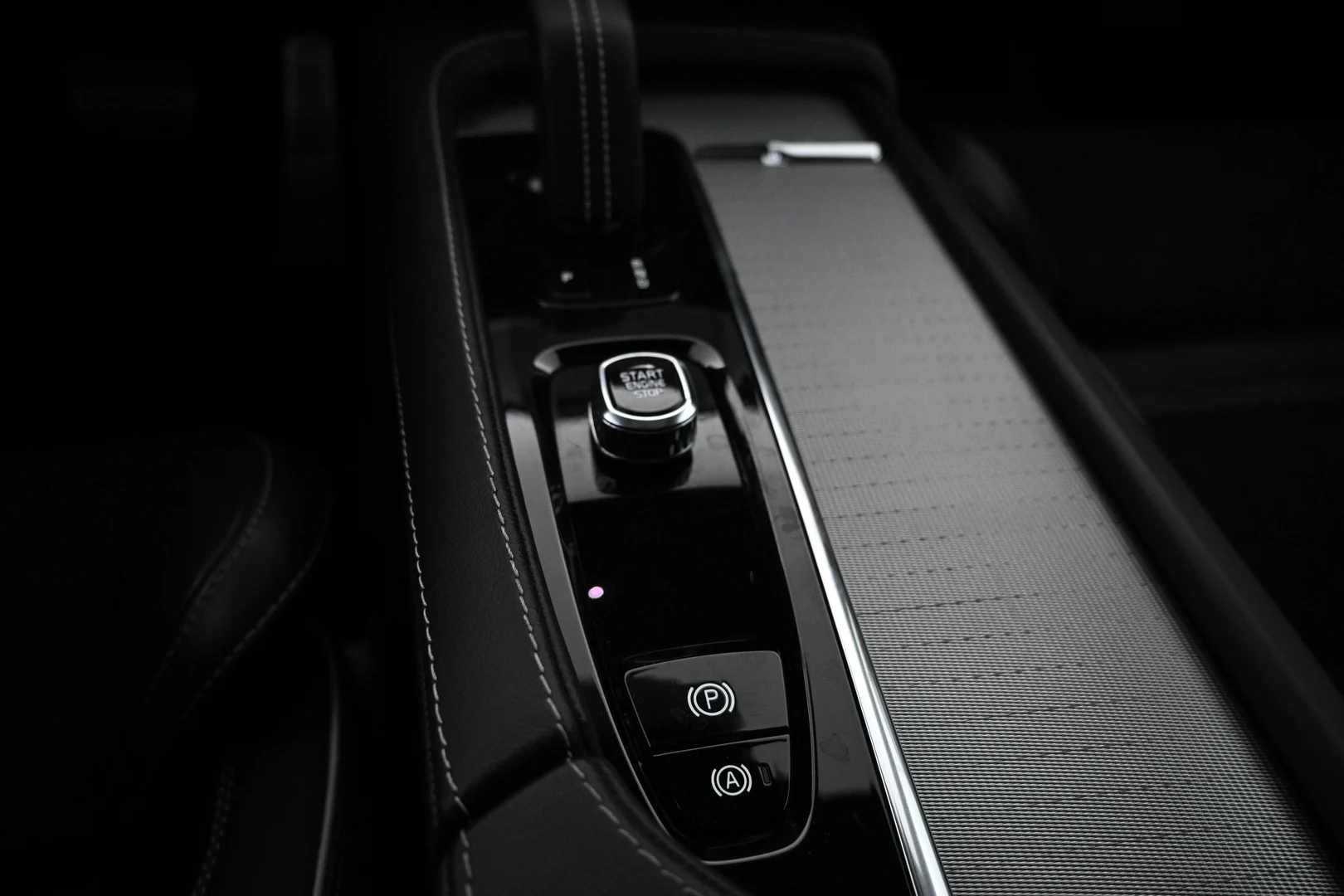 Car Image - 6J5fFOTdYuBMXRc3MAuwG8
