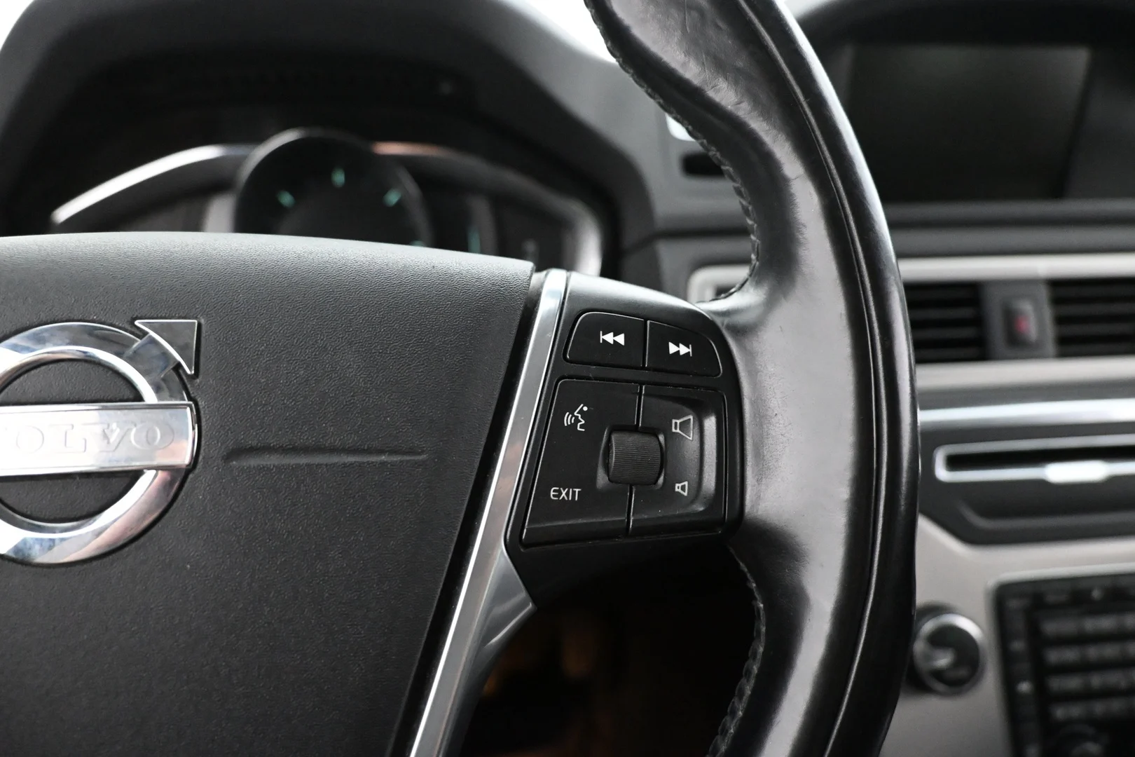 Car Image - 2PY2kmPEL2qYPeY355cVj5
