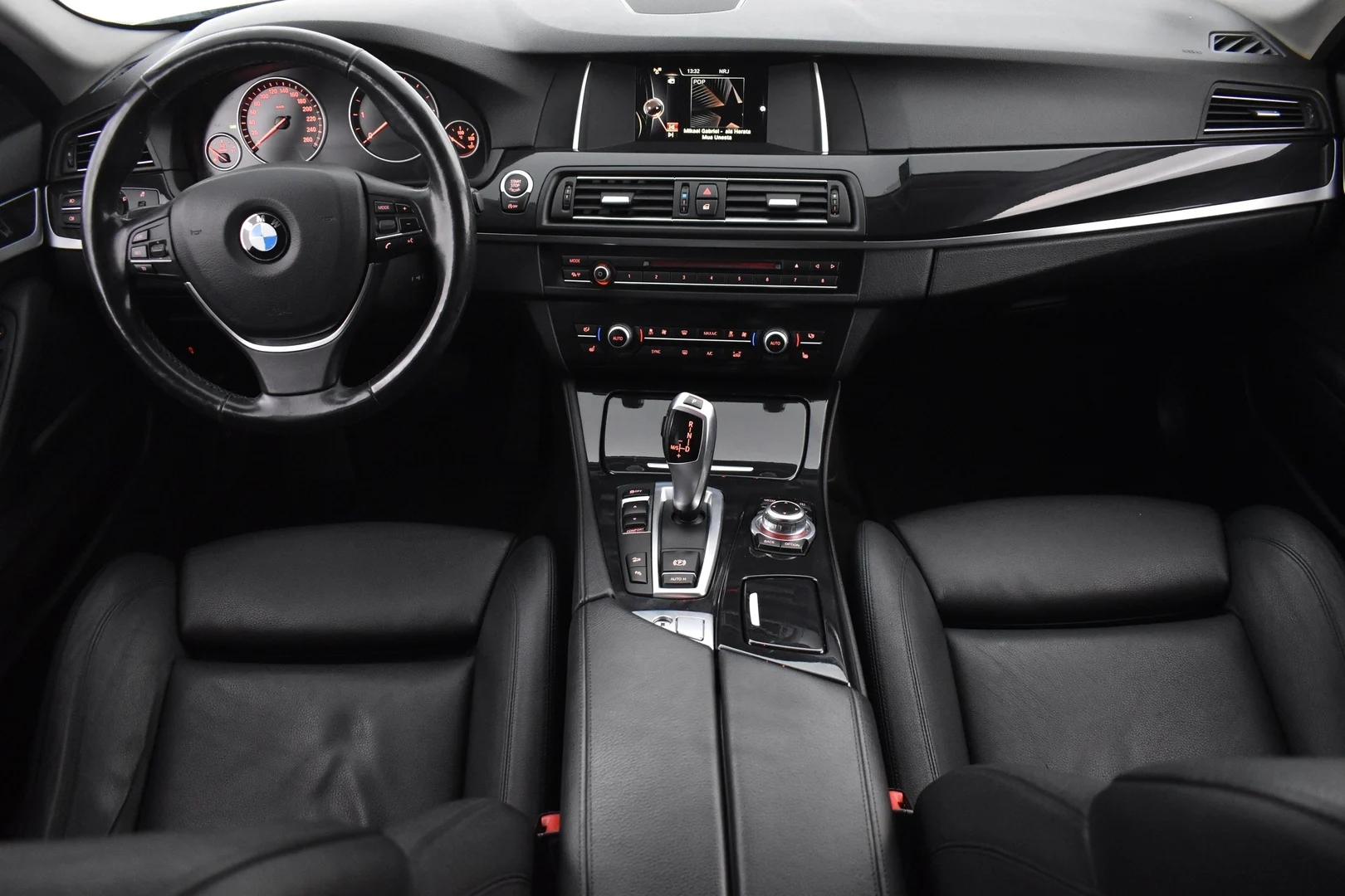 Car Image - 5uBizTbCeM5XzR7pkp2aJl
