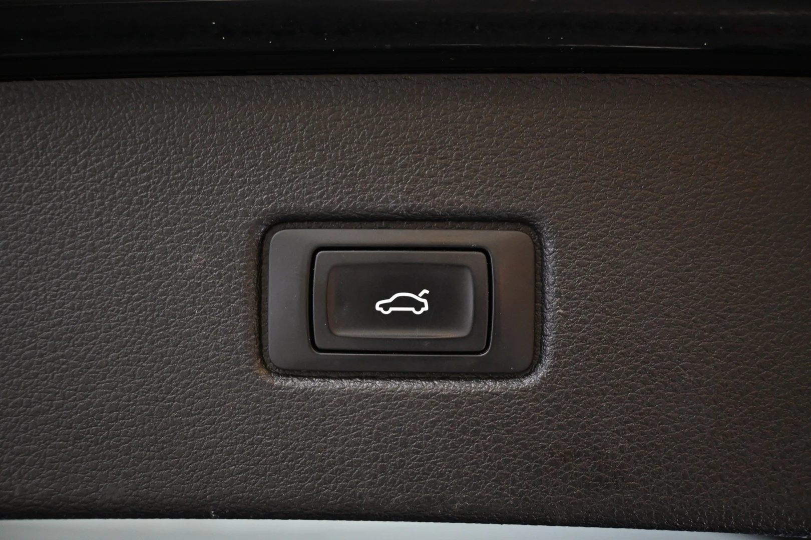Car Image - 17C9hqXllpVqIahJyGfj6f
