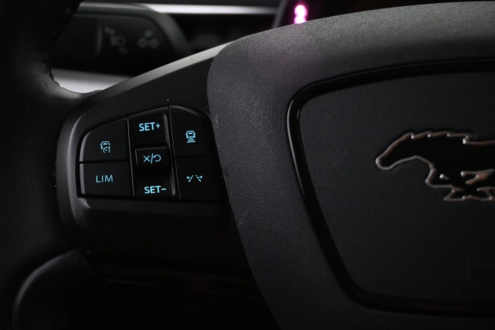 Car Image - 2MPJ82wFfZa6Sdh5P7Brfx