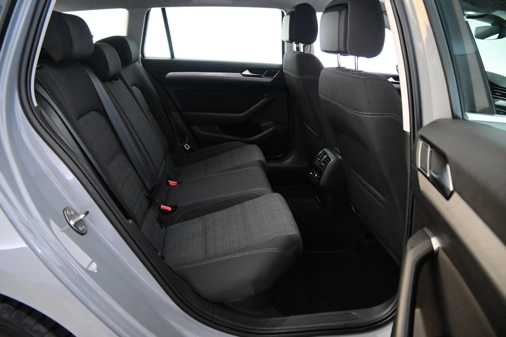 Car Image - 4RzyErIaxqrKES1al8l9JW