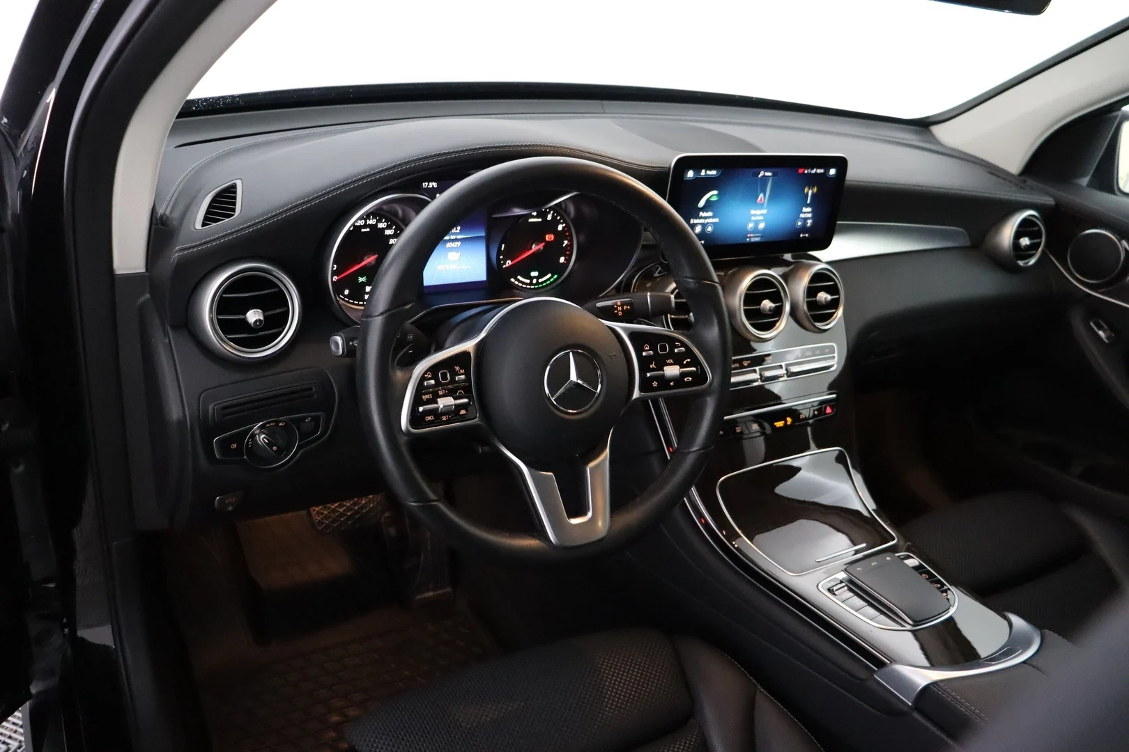 Car Image - 4QkqfVuvj2jDuUaiLfqDj