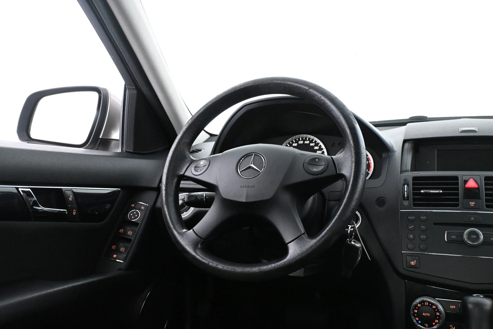 Car Image - 2cVxRjBnHZotTZbMOexOmV