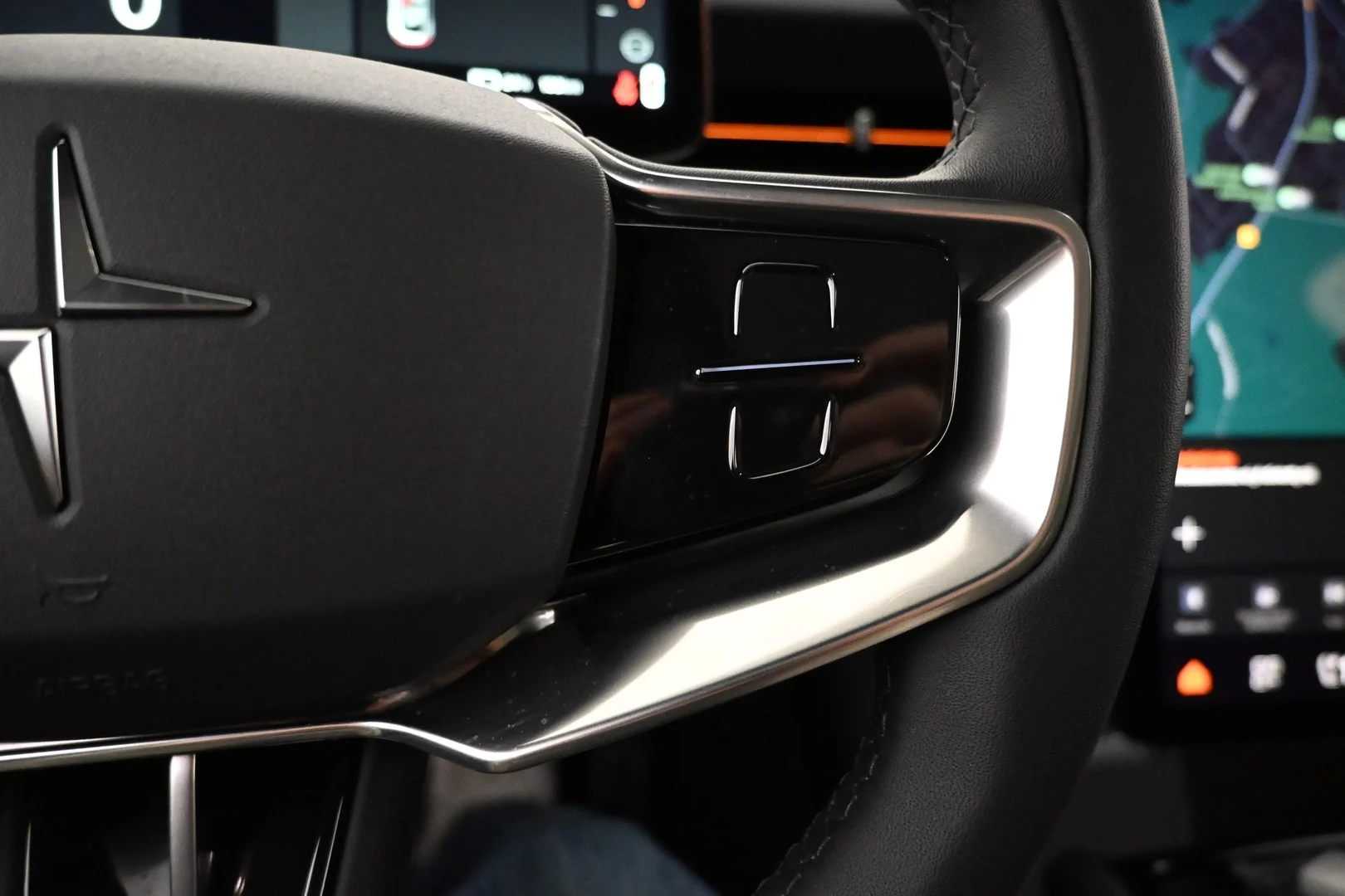 Car Image - CoU9Di8EXtWqhIeN5rFOo
