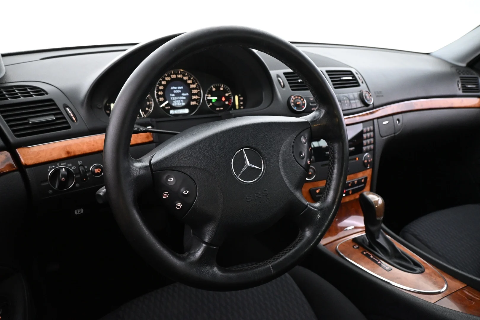 Car Image - 5U7tOCWRrKX6S0ezWs92MT