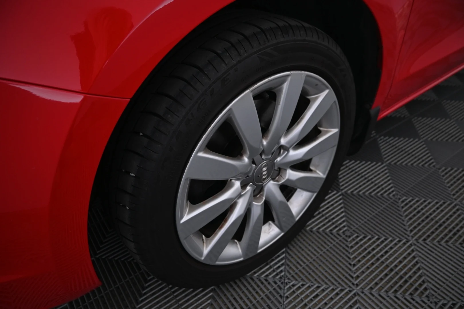 Car Image - 3ybquRTLX2IHJWzVp8mDhz