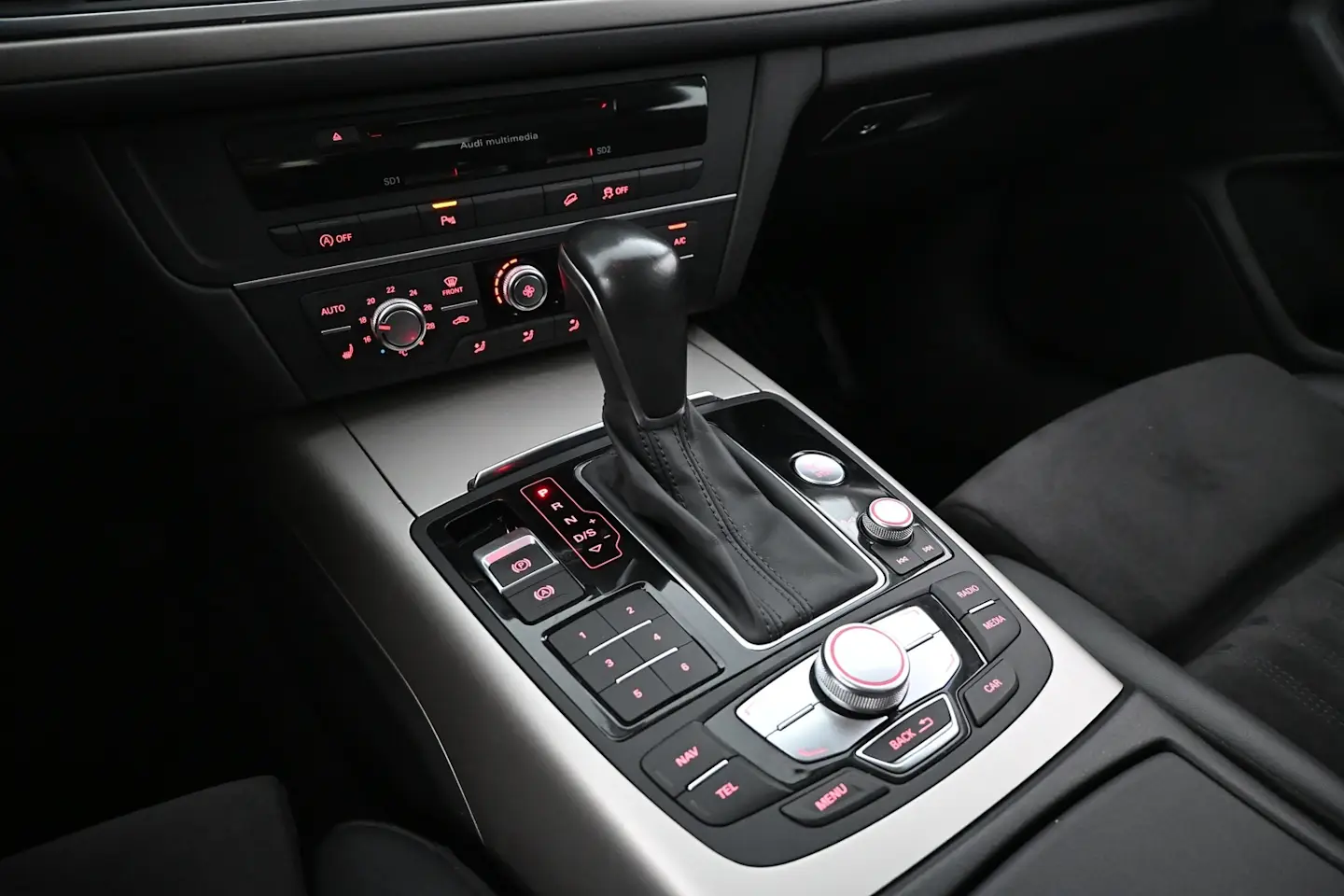 Car Image - 6iL0KETZZPbai0Wgnax1vC