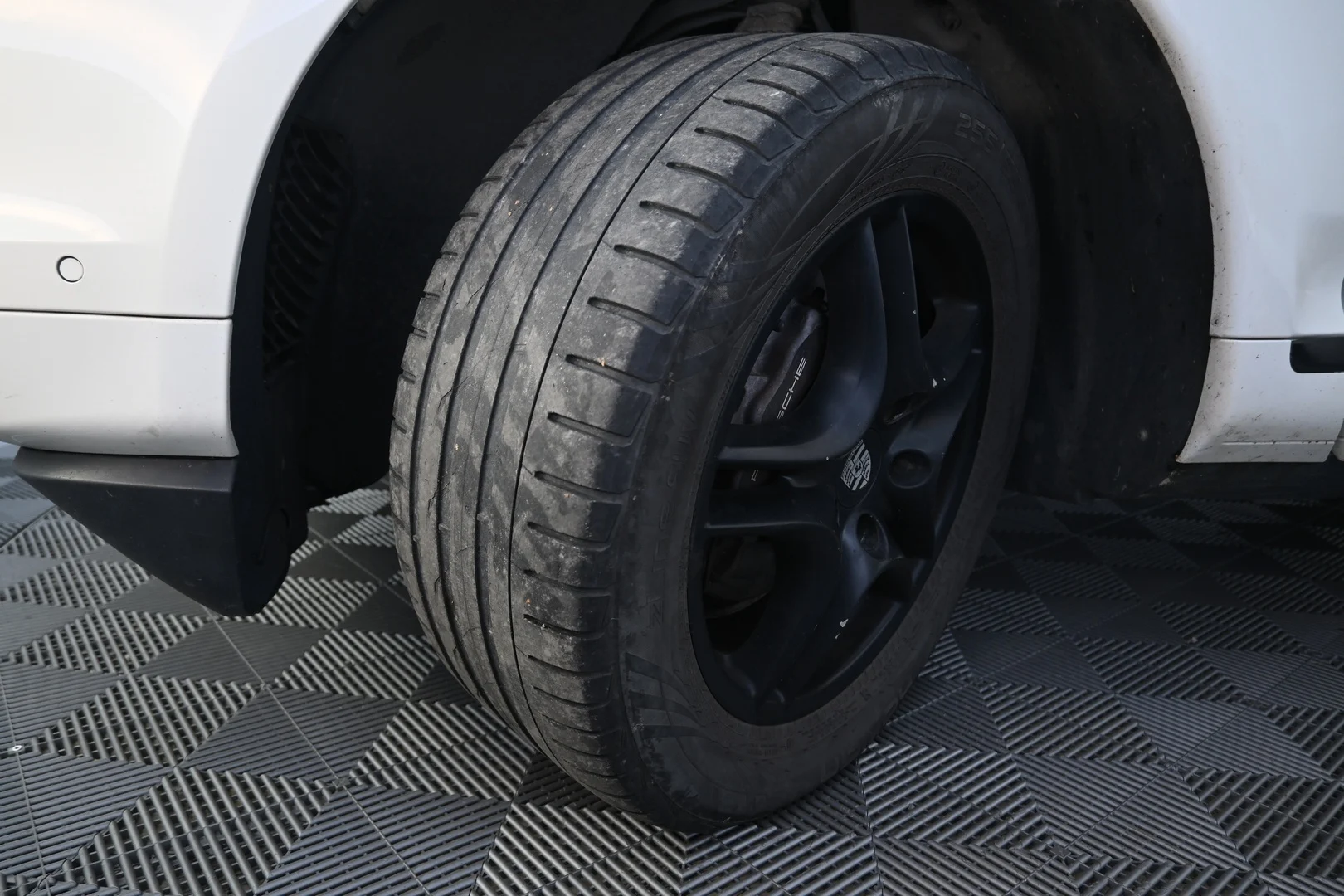 Car Image - 6NiMxssdPPmN12n4Pcmq5S