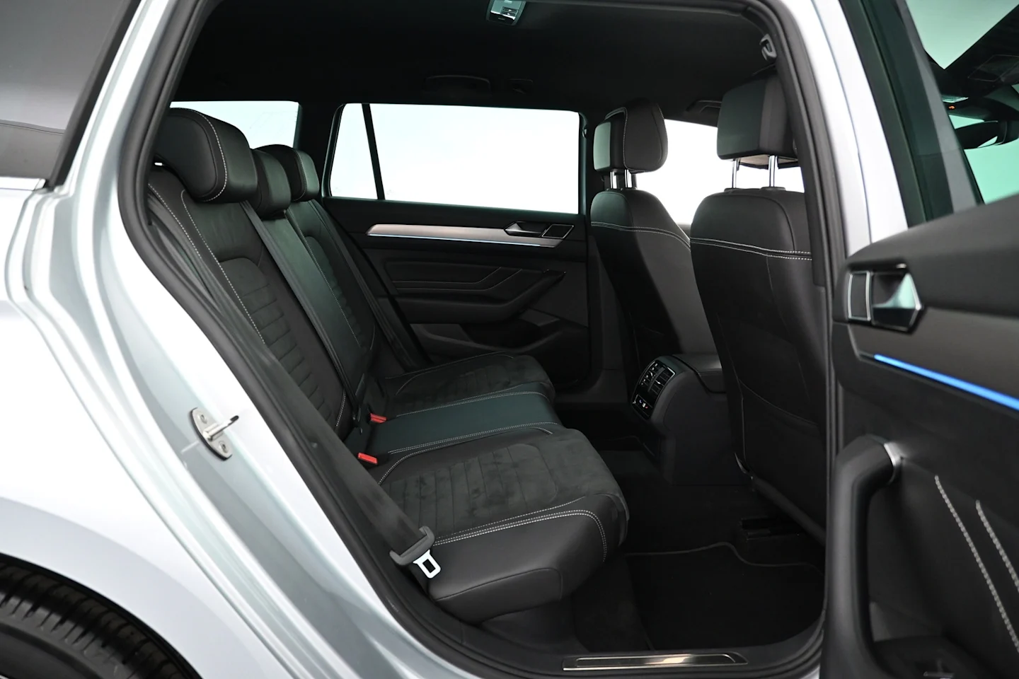 Car Image - 3EveOmnNFwEfSUTtRldezn