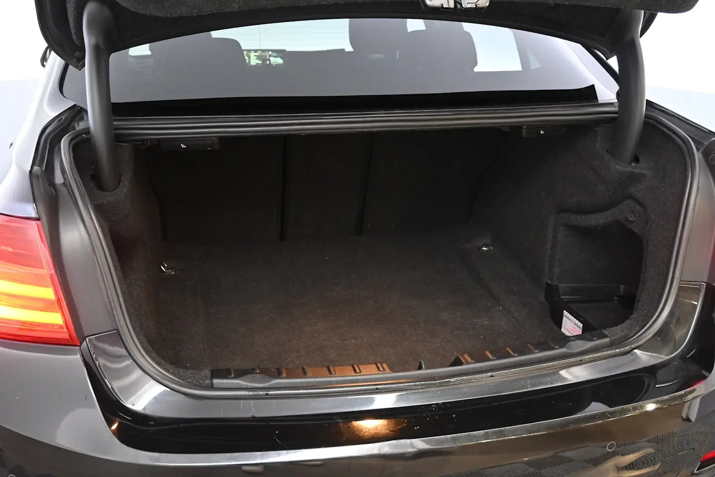 Car Image - xTTOVWgoigXYlx2ybWEaB