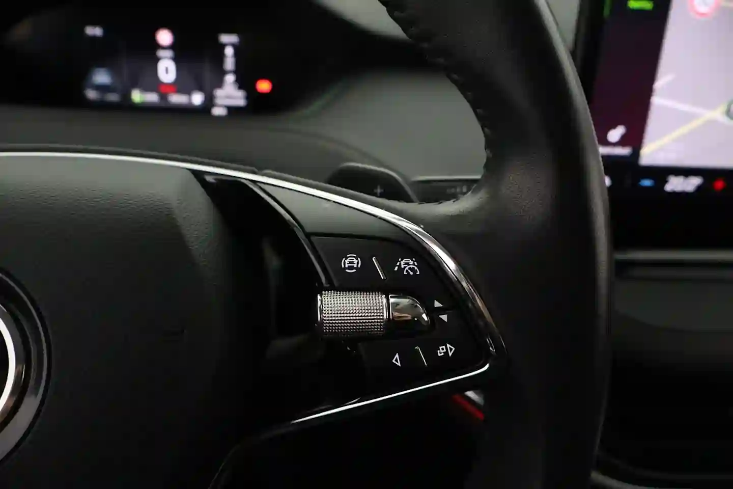Car Image - 2k1pmQ7k6hpb9GOthuIof7