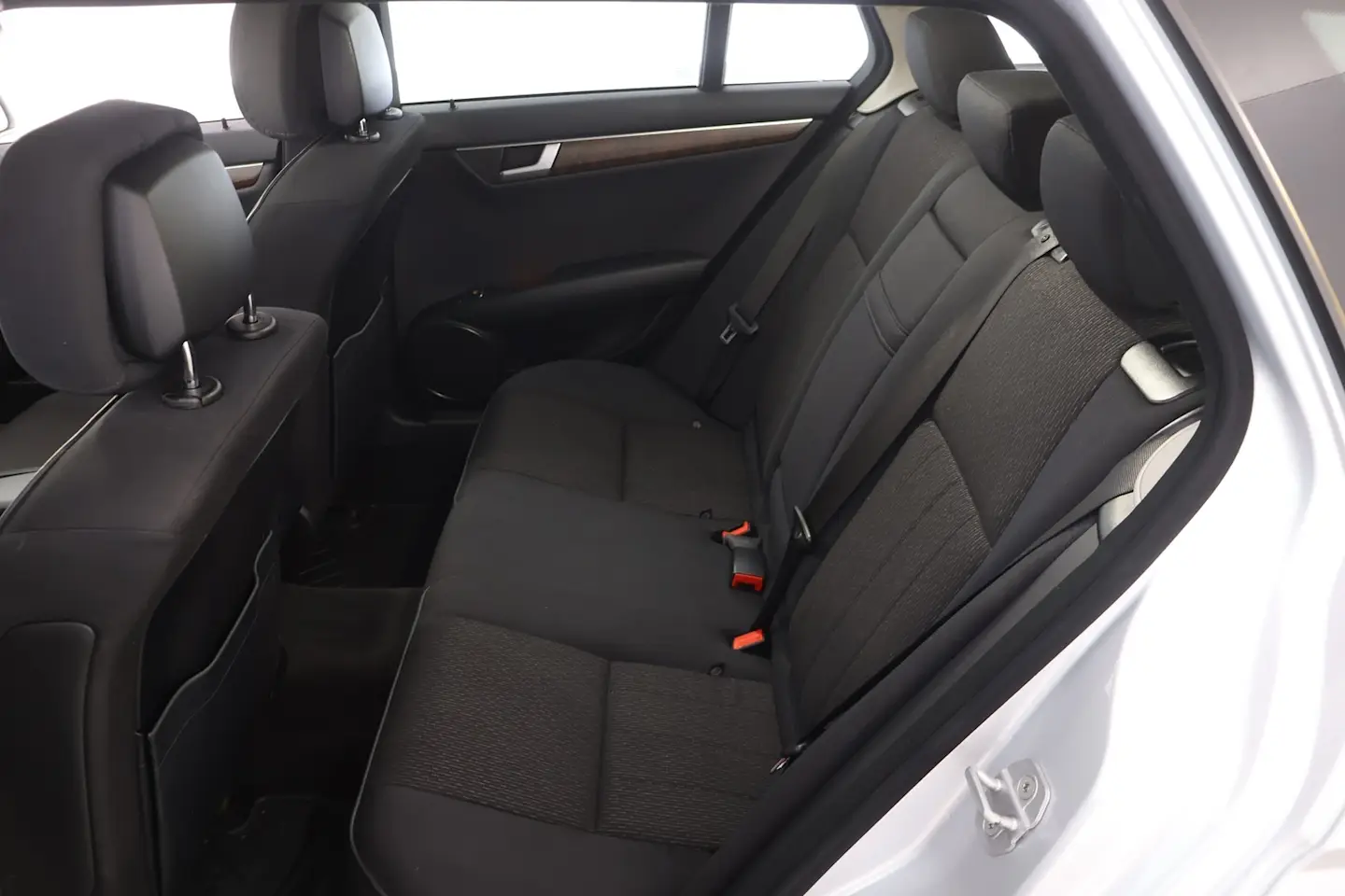 Car Image - 2nVkxbRWTzpZ7IR2moNT4Y