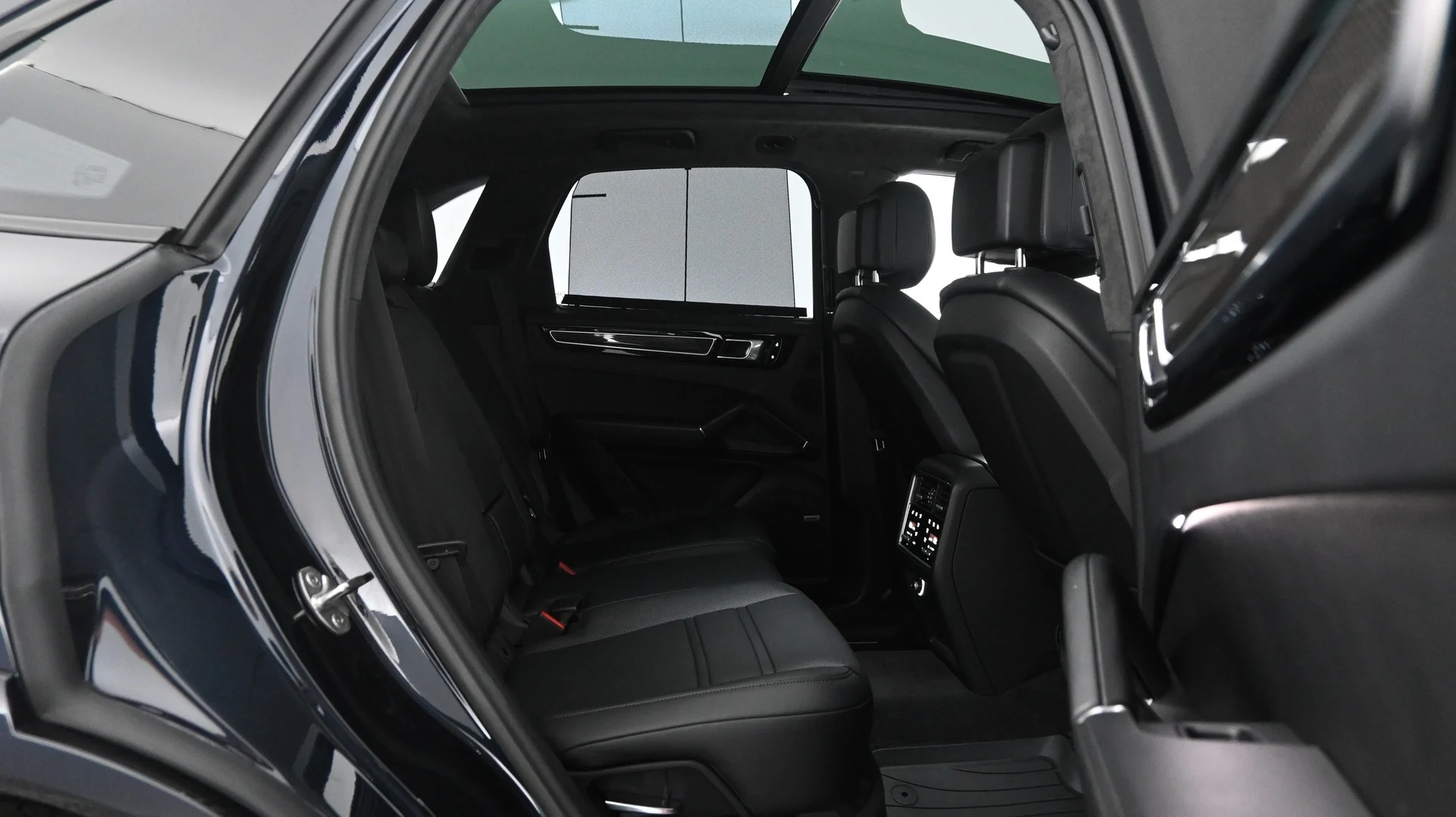 Car Image - 3VOyZGx0DA09gZ2m01MYLl