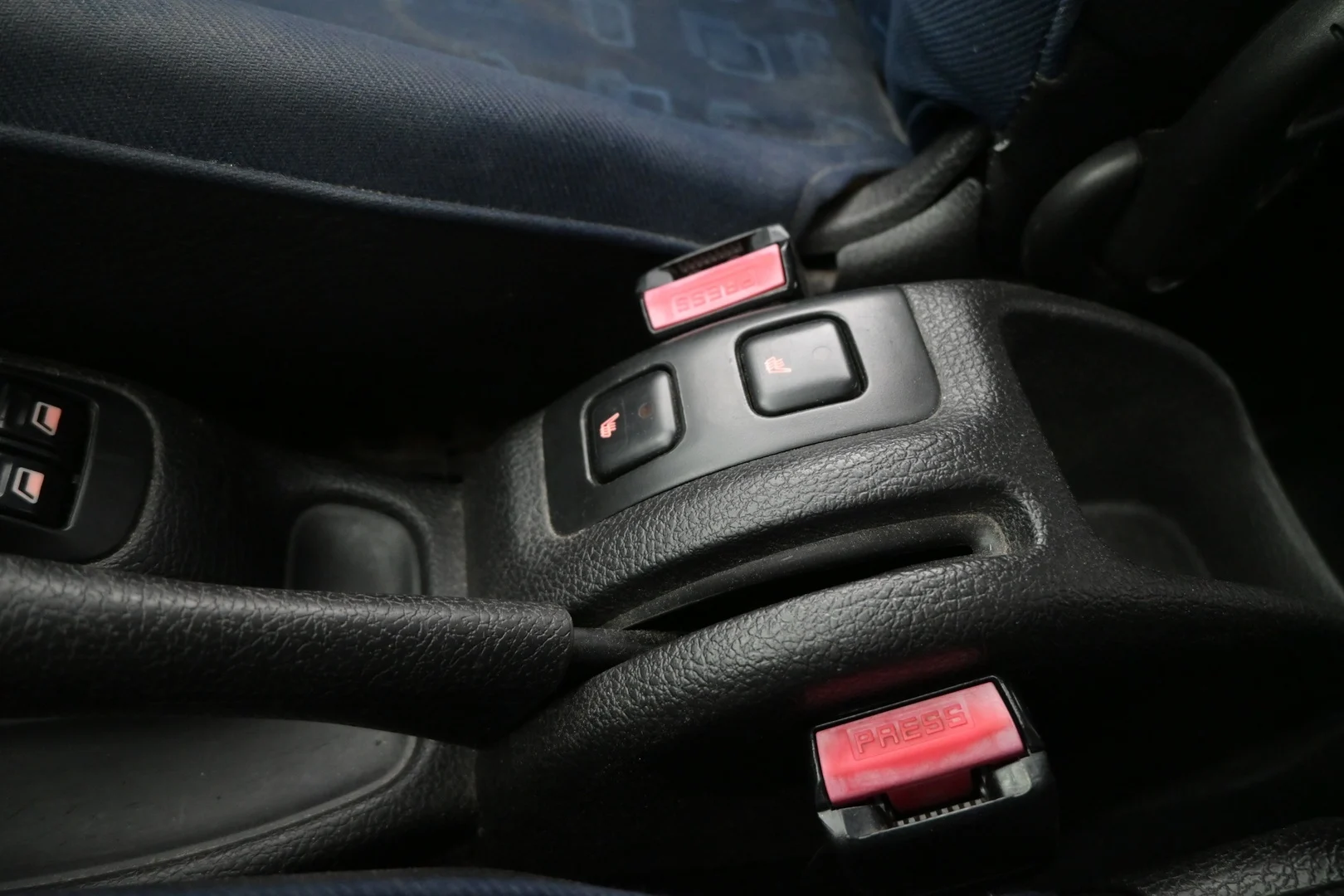 Car Image - yrDOatg1eYospqfY0FkOf