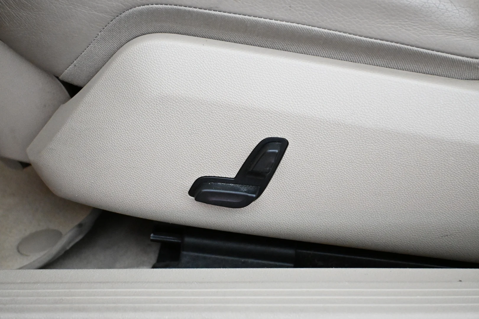 Car Image - 3o3WWf0MWJ7k0dTKfJ0Agv