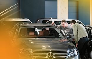 Auton katsastaminen tulee useimmalle aina viime tipan yllätyksenä, sillä kukaan ei oikeastaan muistuta siitä. Milloin ja kuinka usein auto pitää katsastaa..