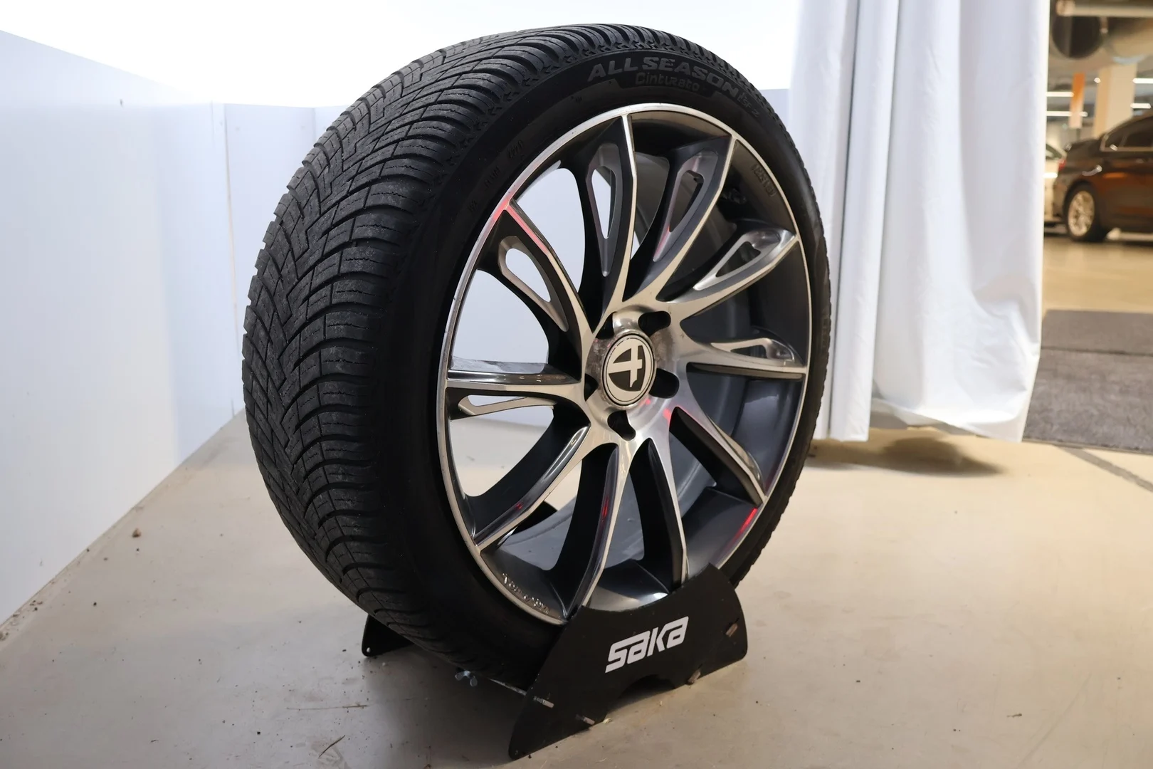 Car Image - 4pOolRI4GuLZWAP2MOq9qF