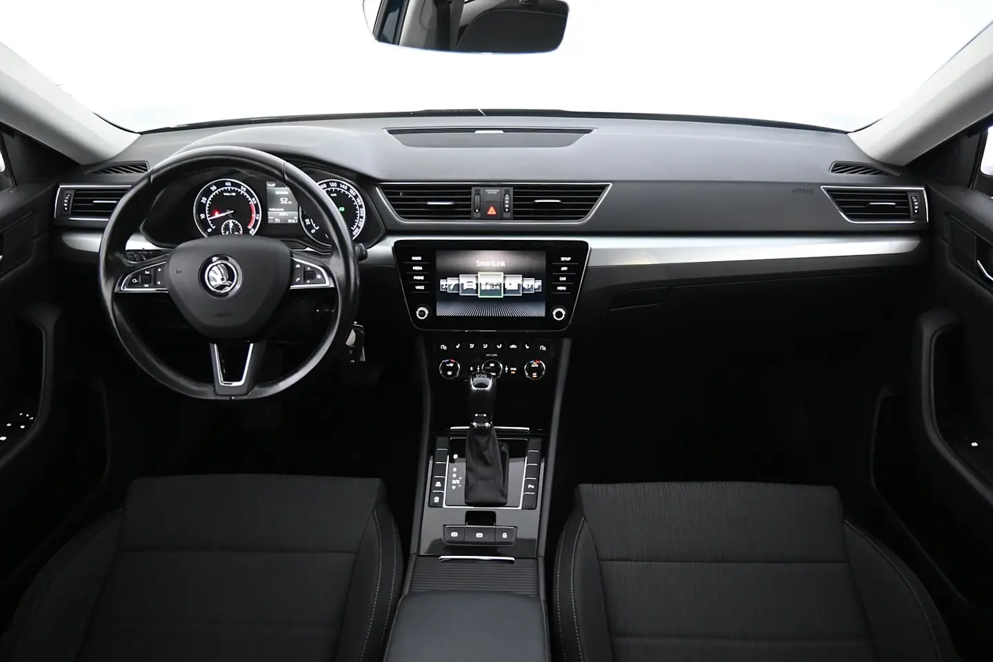 Car Image - 3pMDtqbL1vTjAJqYE414xb