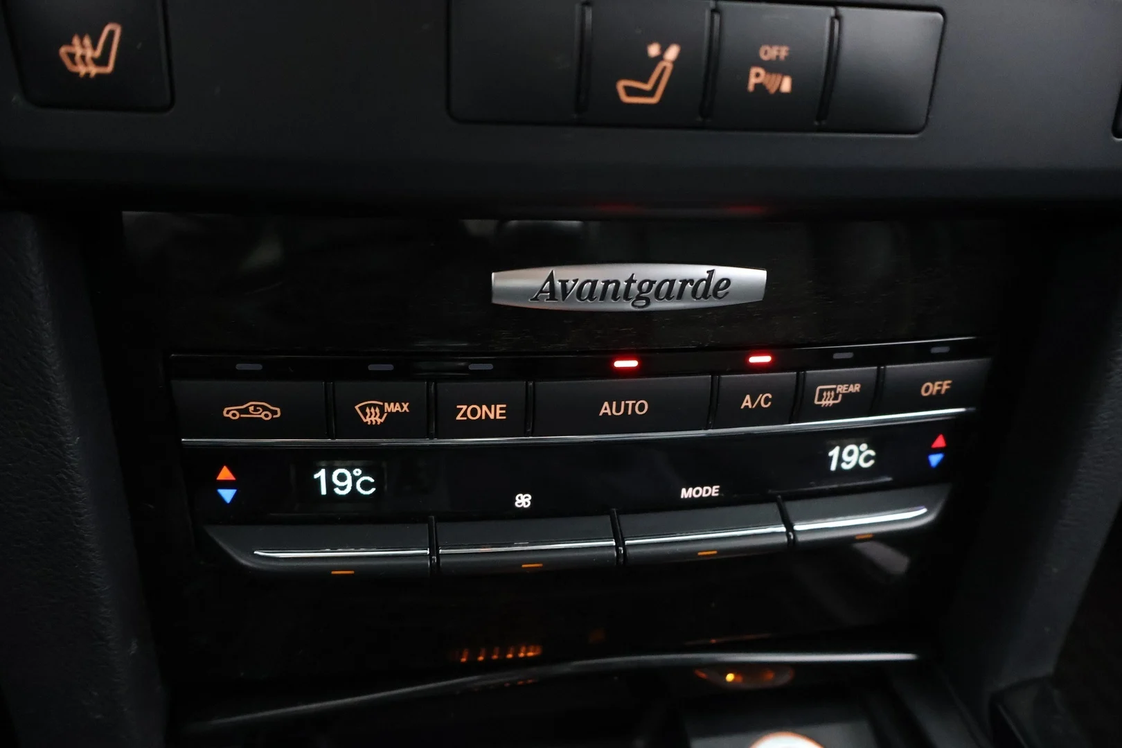 Car Image - 30kWC50iPk6TROSFGlEKcZ