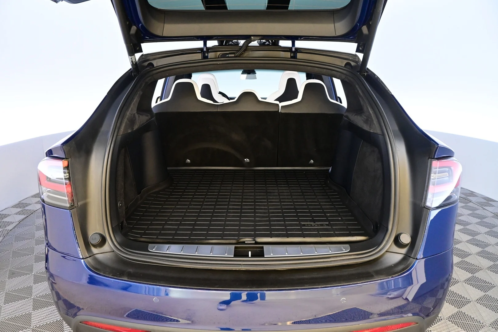 Car Image - 3dfietUaewlPtmt6iE2Ely