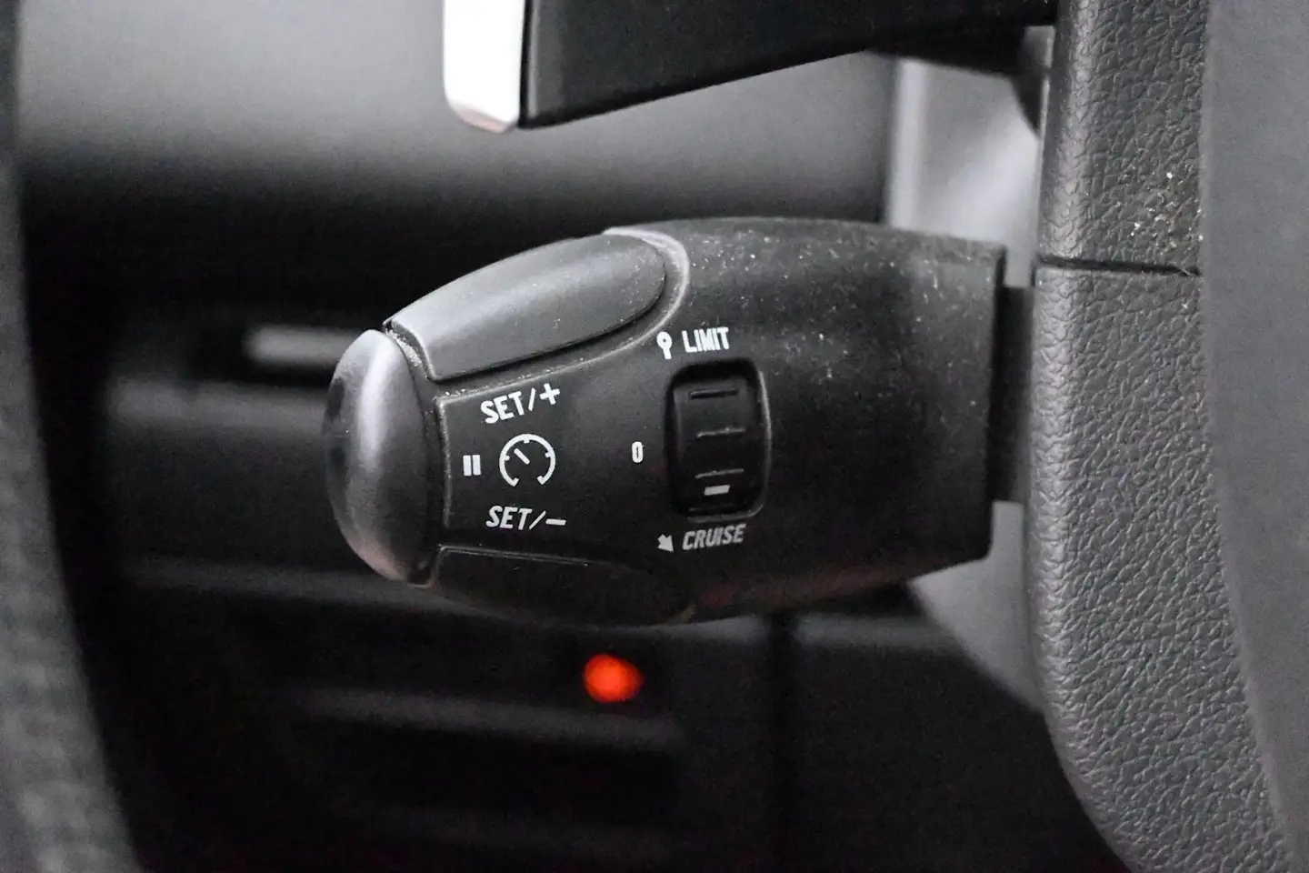 Car Image - 5lQQXmHQFNKO91qYH19Gf5