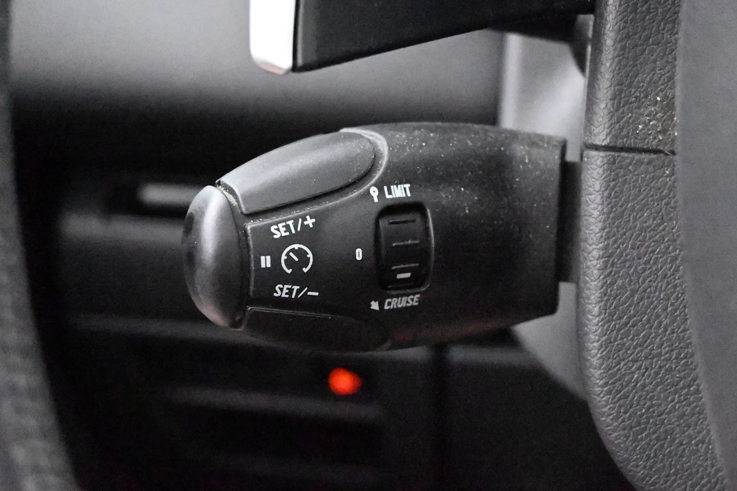 Car Image - 5lQQXmHQFNKO91qYH19Gf5