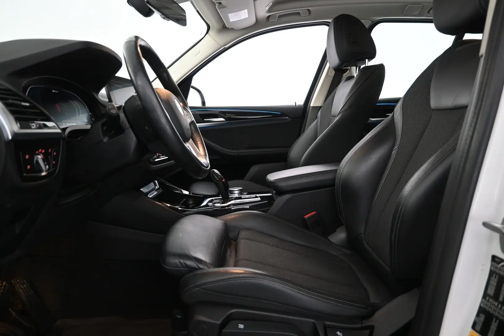 Car Image - 47kYgrp810B0qFwwN8bBXW