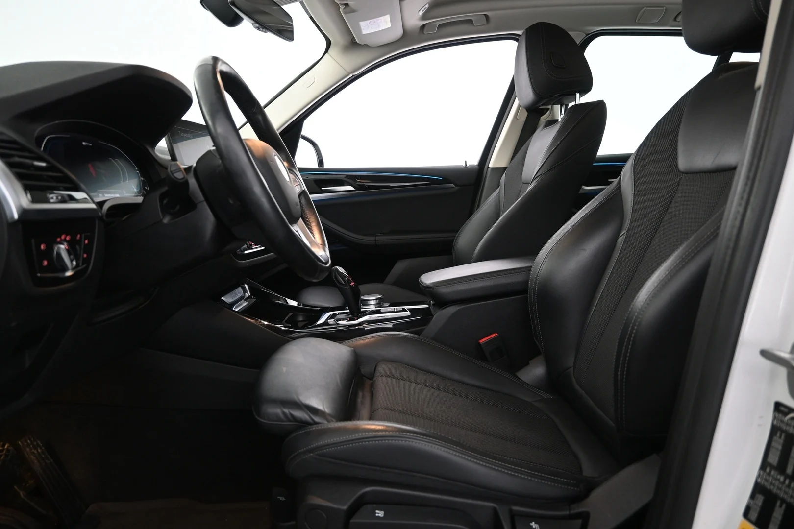 Car Image - 47kYgrp810B0qFwwN8bBXW