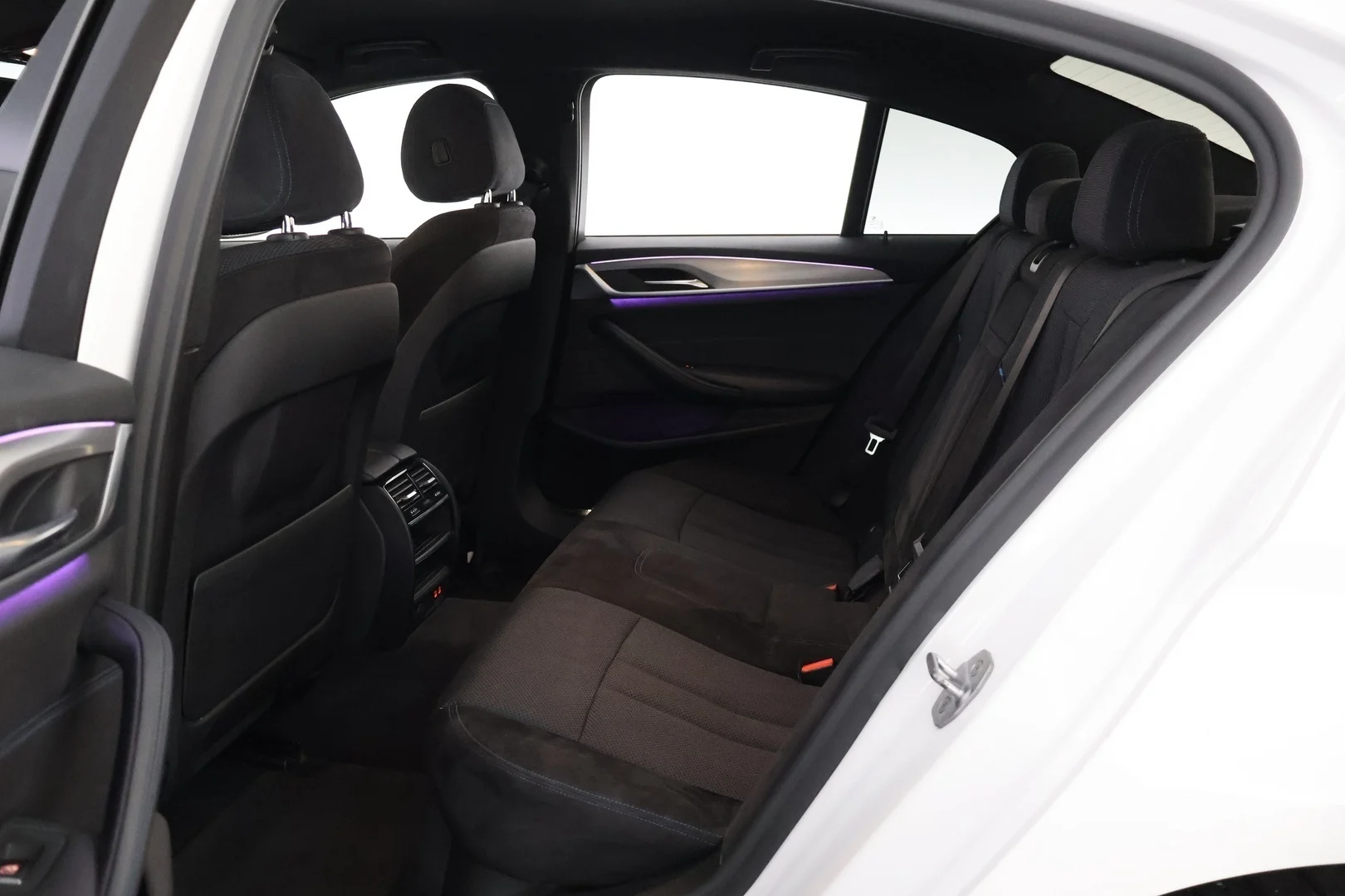 Car Image - 2SnU71N6OOf51jb8rGL6S9