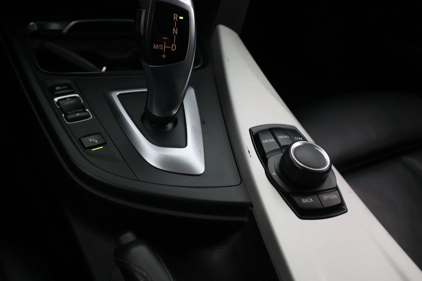 Car Image - 6VVKWRnEeeZDmLF6bOhnj7