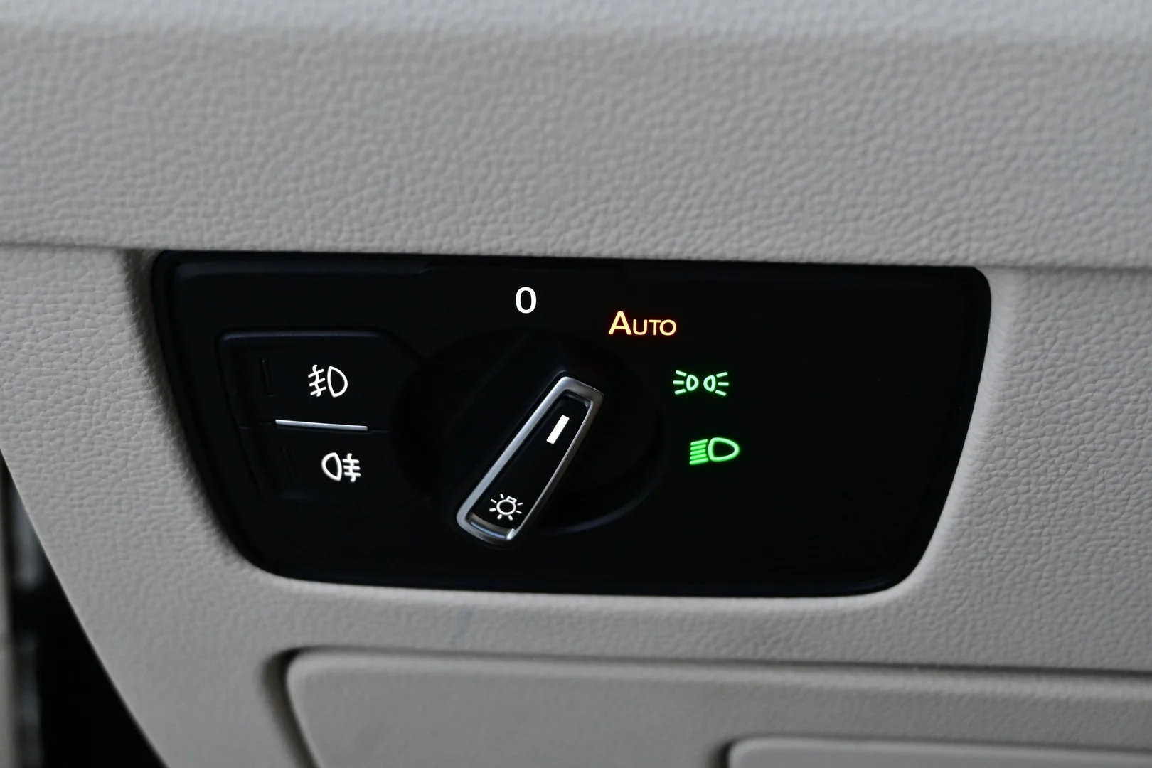 Car Image - 2p2JdEH6wMIfrdssndpD1Y