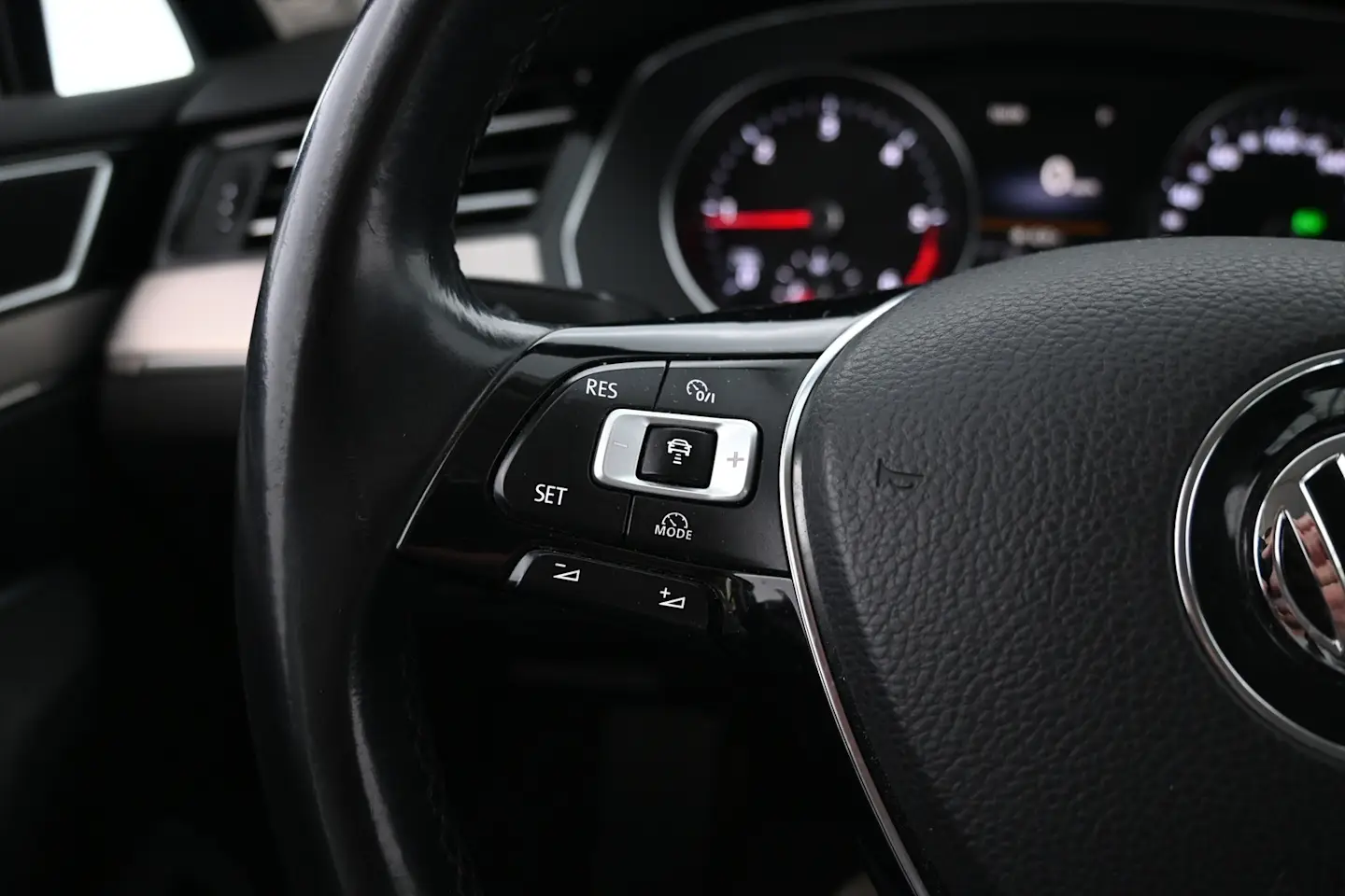 Car Image - AmPOWkyIszQ86j5yAwRQf