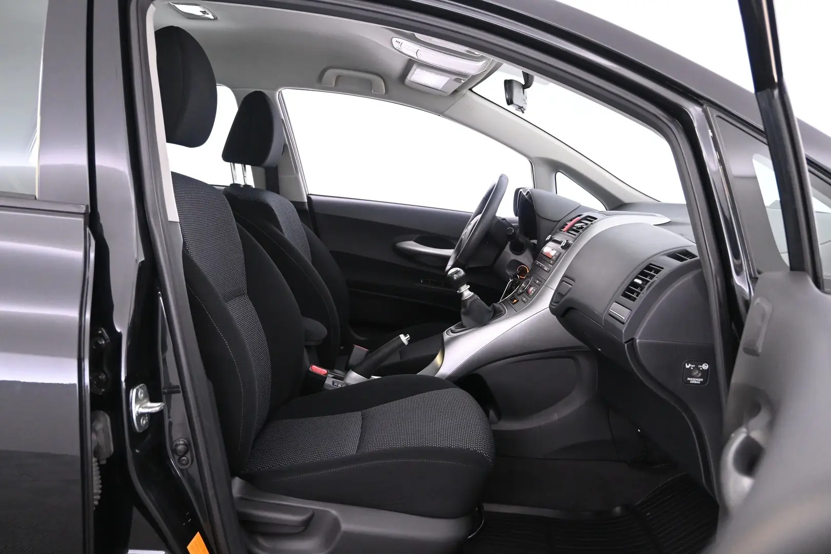 Car Image - 5Ep8v7WJKl4ngV70V1oiyi