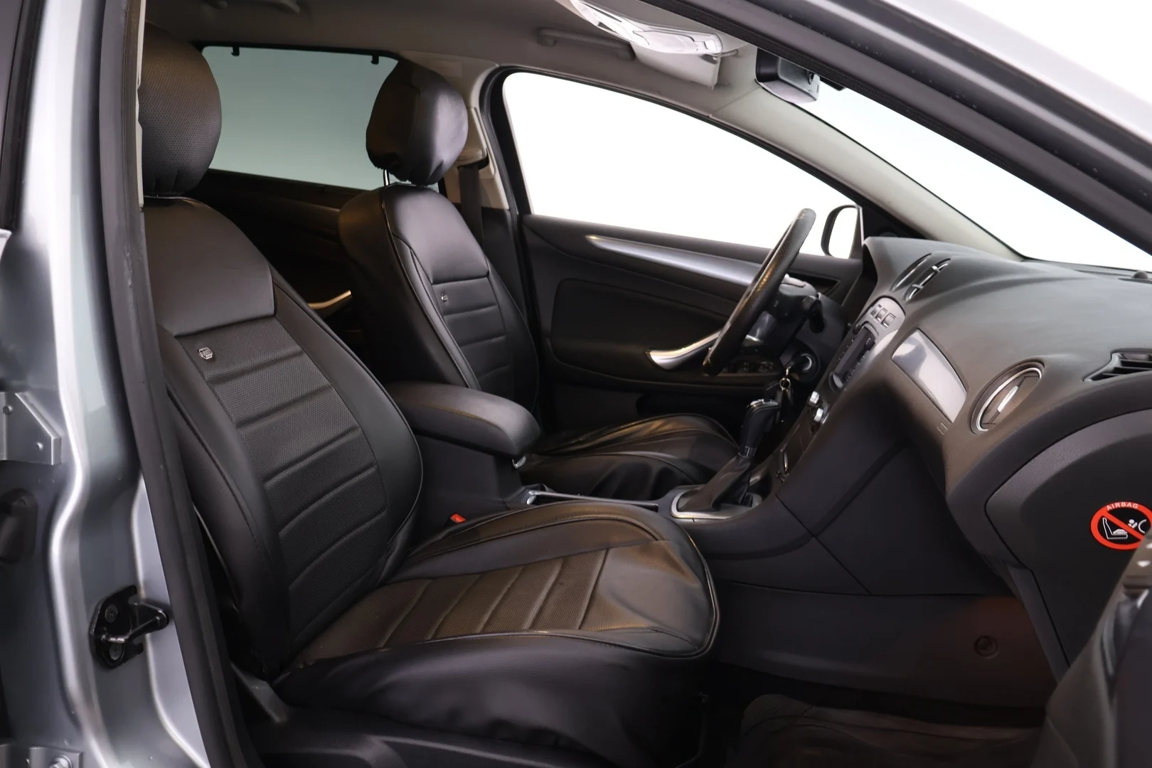 Car Image - vXcW9Znu7BZRGoNUyCR7F