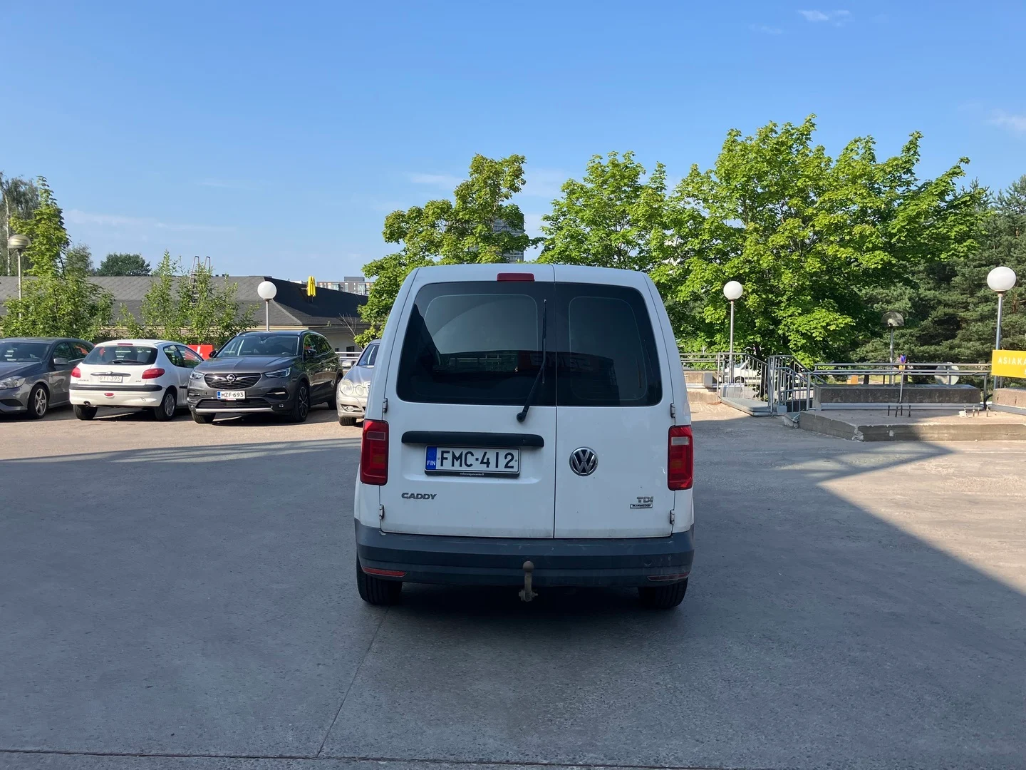 Car Image - 2U7DhF2ATHft33VG1u35cE