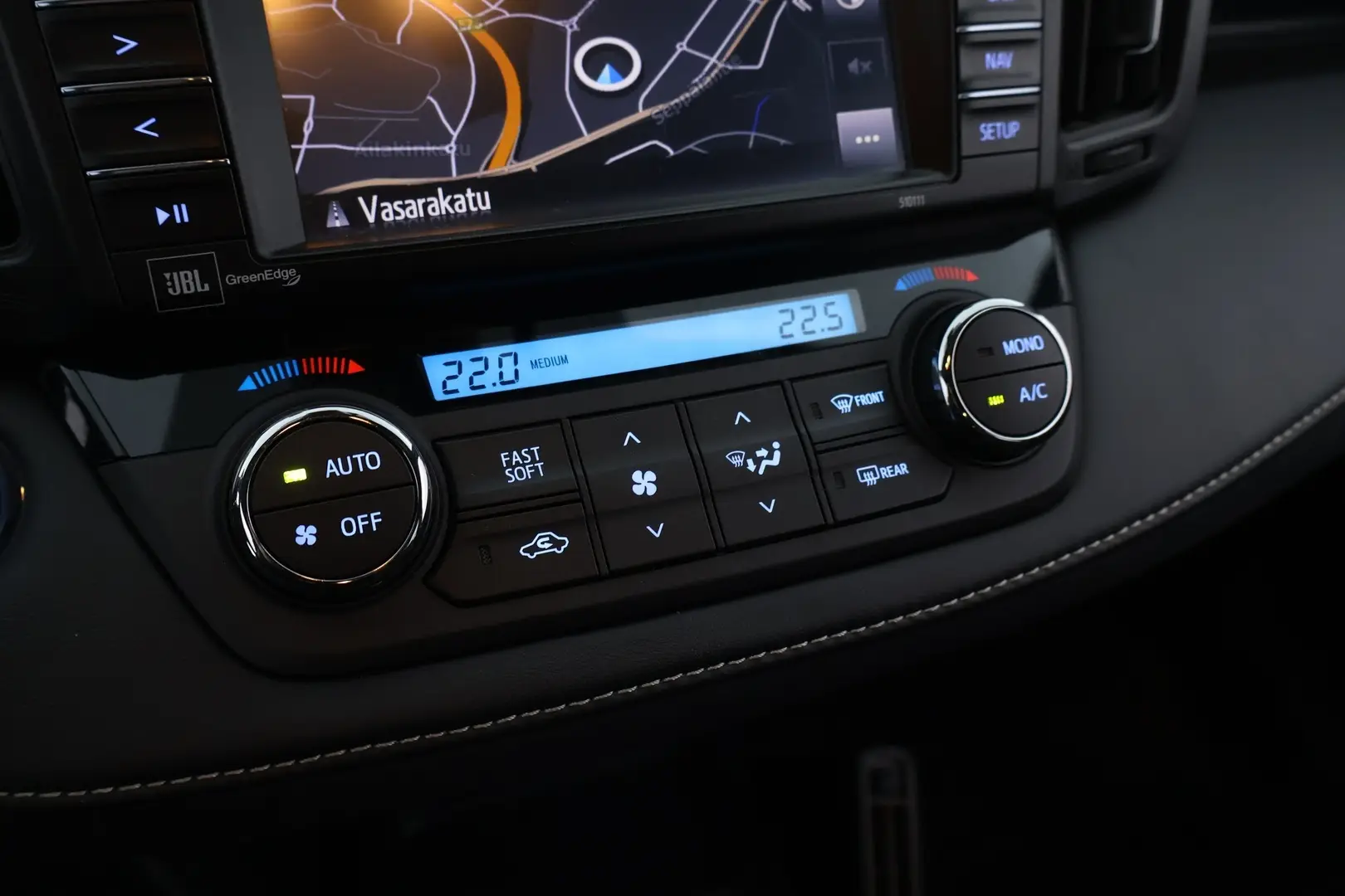 Car Image - 33u21X6WCk7S8zOY34Rl8C