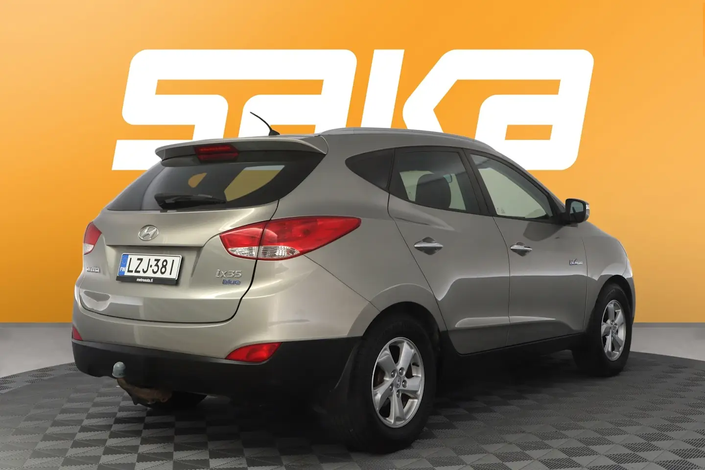Car Image - 16QUKA8XfvrEdqsiJTGS4D