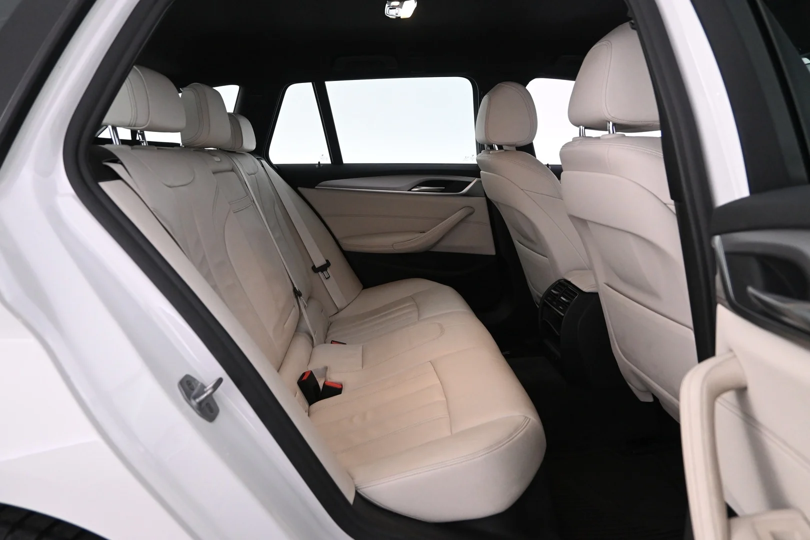 Car Image - 1ZqGQz1ZgxuVVE23QvaZf2