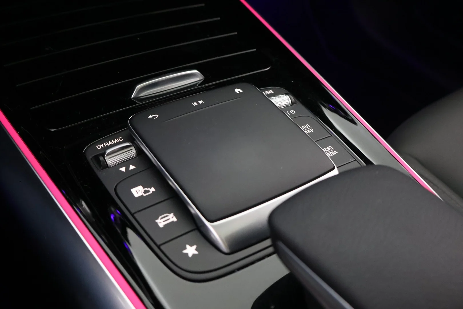 Car Image - 2D9jMyHvmd5784UUpkgluo