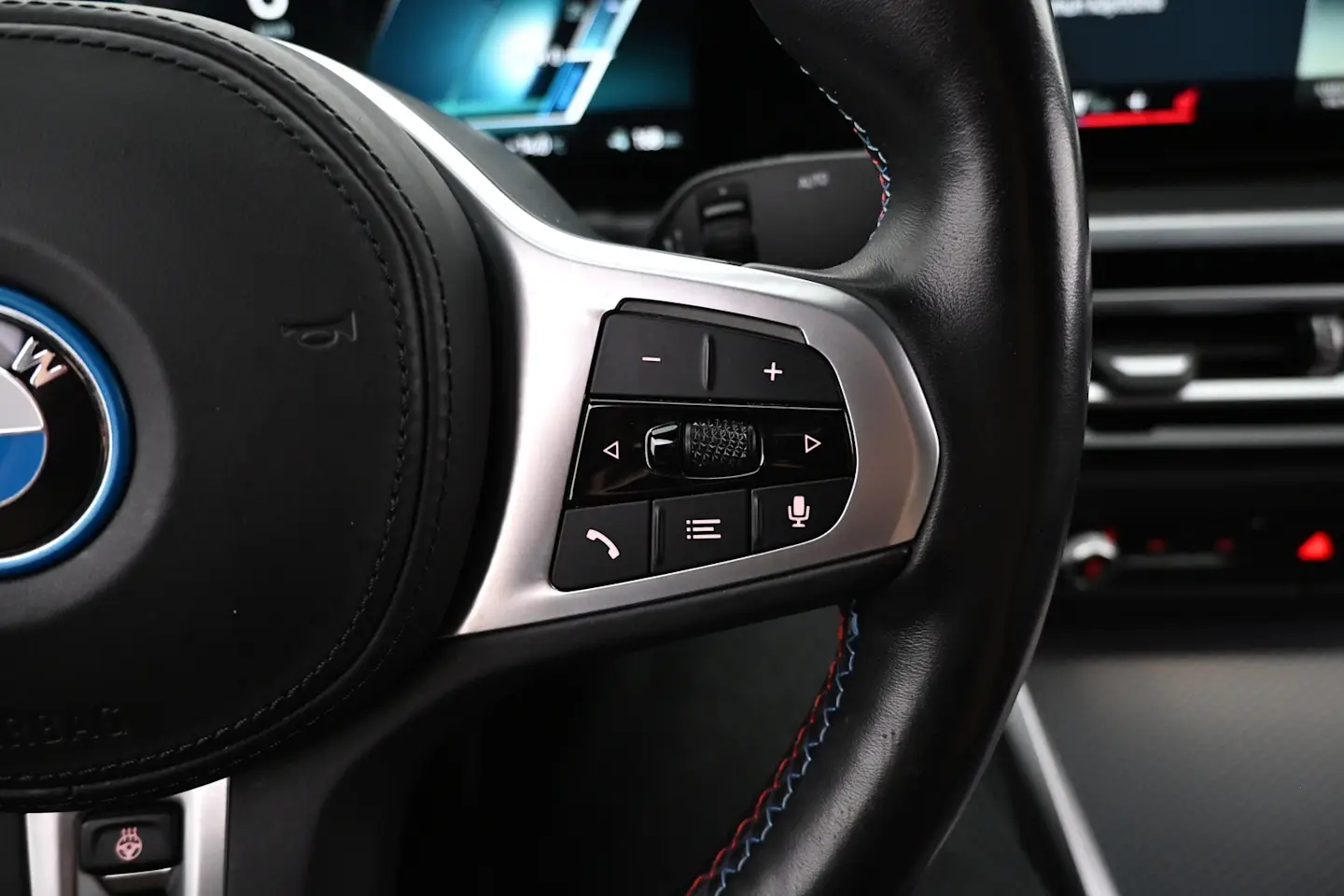 Car Image - cNCH0AfNO4W27wBDvNmzw
