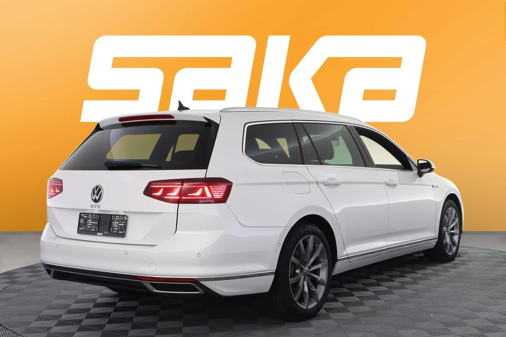Car Image - 7Dlrm9B6xt6XNtJbBTeuEt