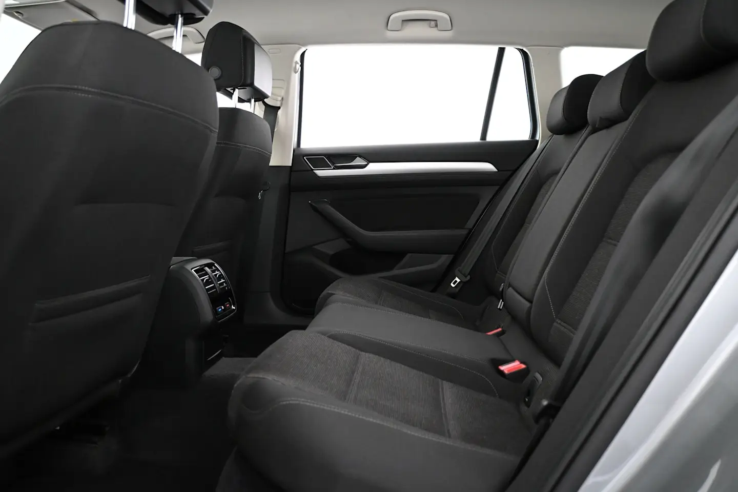 Car Image - 7fYUWNgEHTXHjAMrDijrNf