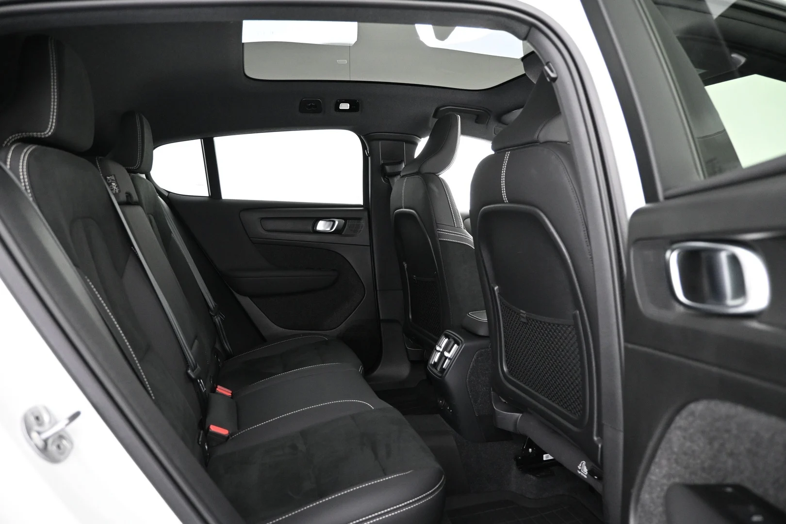 Car Image - 6UKbuzITK4E8LCB9dkqlAw