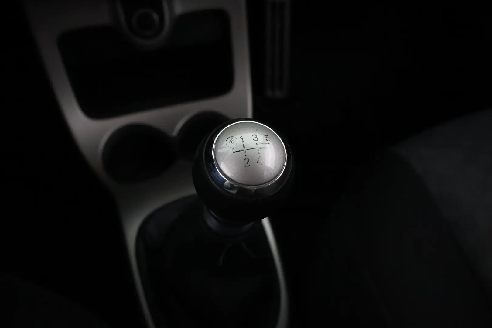 Car Image - 1PI52bHJ8EJa7rgqWoxKbf