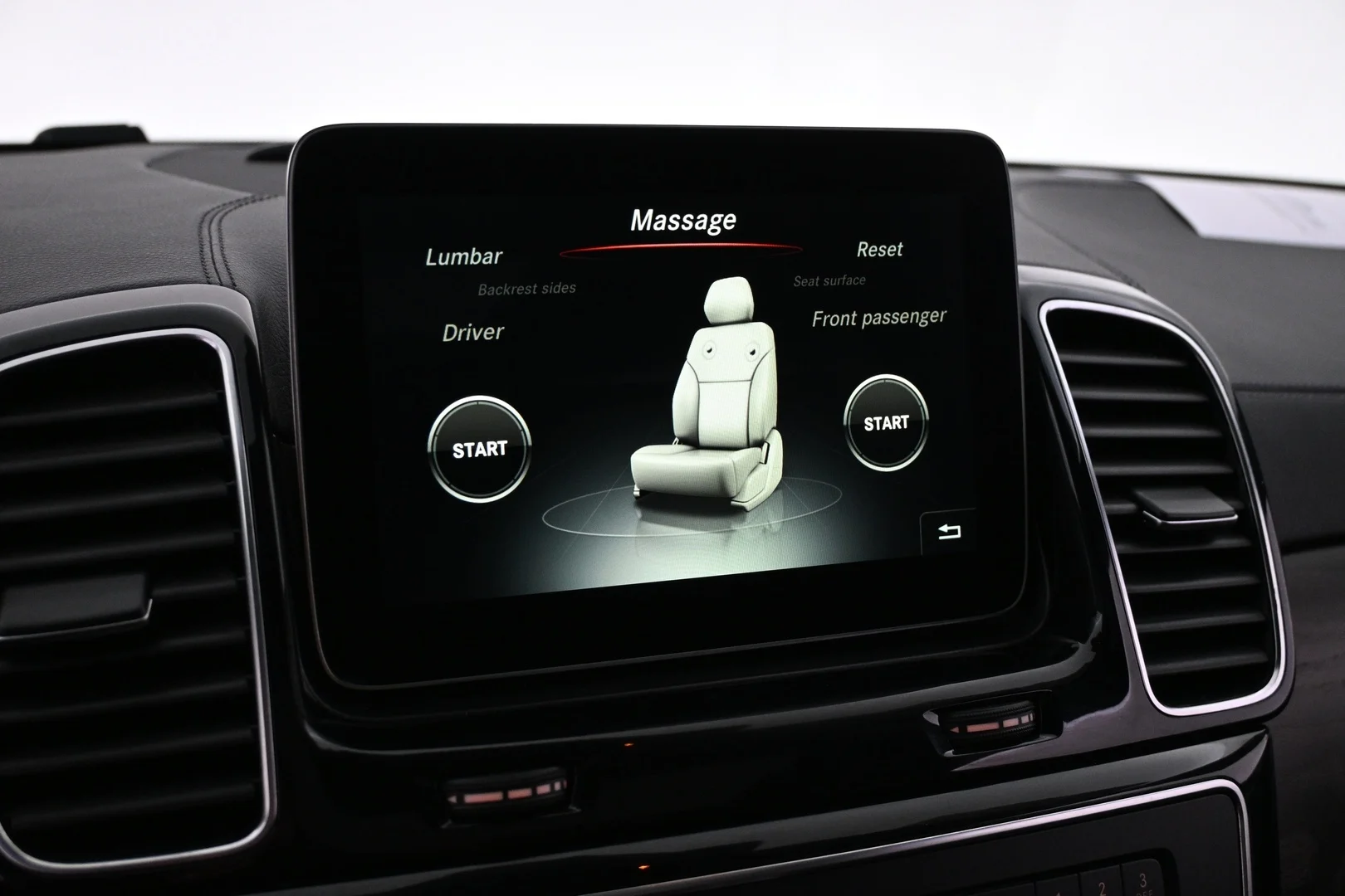 Car Image - 4aiFFdU75BqWgshtyqki8E