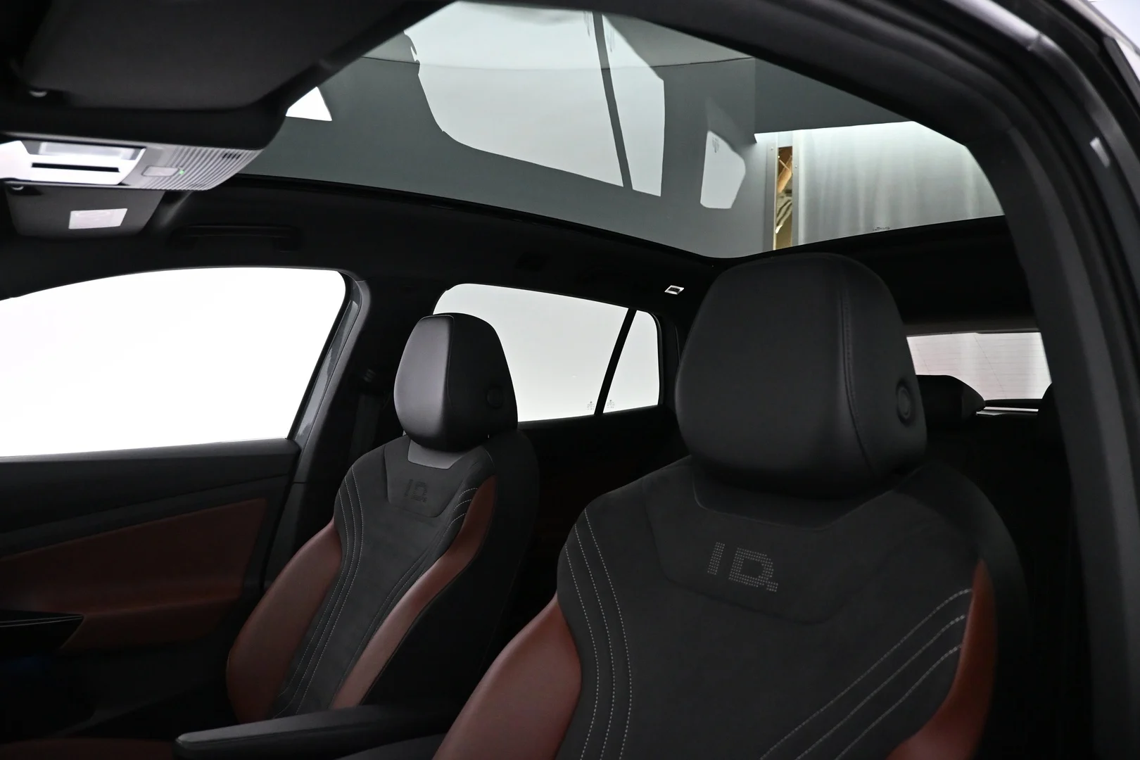 Car Image - 4LIhS2L6Dzq2pR3vtVBjqT